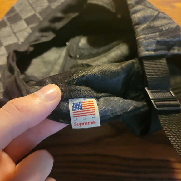 Supreme hat - Picture 2 of 4